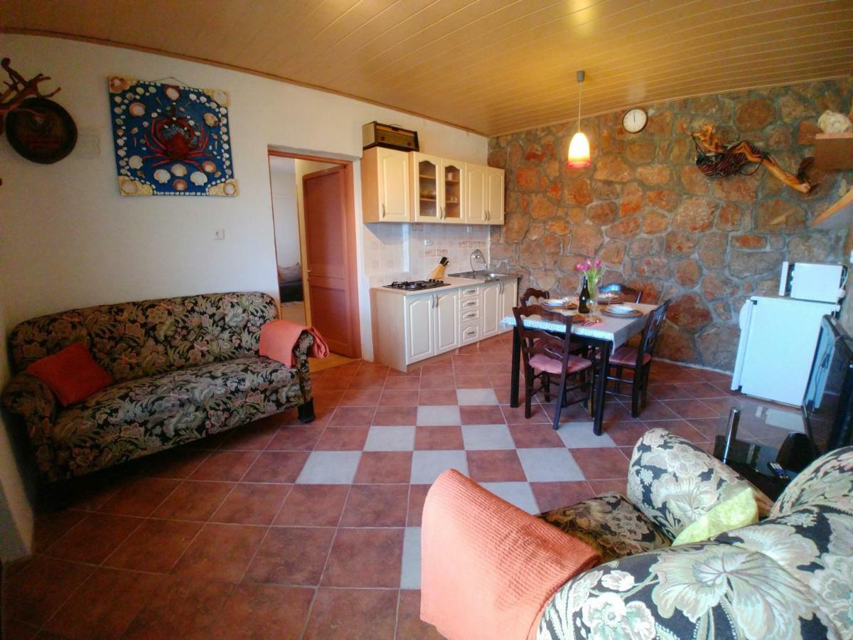 Apartments Marija Karlobag Zewnętrze zdjęcie
